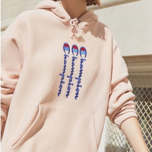 NWOT Champion Oversize Blush Pink Hoodie - Picture 2 of 8